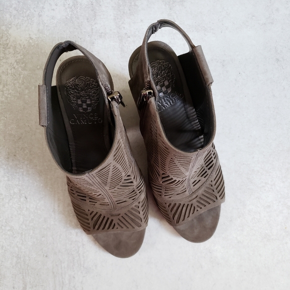 Vince Camuto Kimora Cutout Shield Sandals Heels Booties Sz 6 - Picture 2 of 6